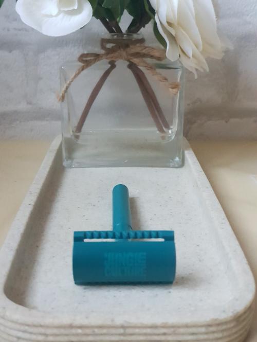 picture of Reusable Chrome Safety Razor Teal 